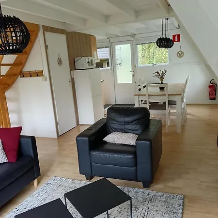 Alpstuga 144 De Geluksvogel *